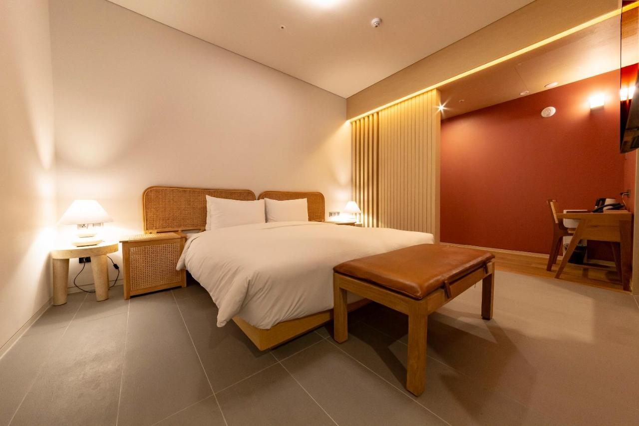 Hound Hotel Haeundae Signature Μπουσάν Εξωτερικό φωτογραφία